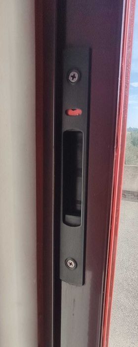 Janelas em alumínio com vidro duplo