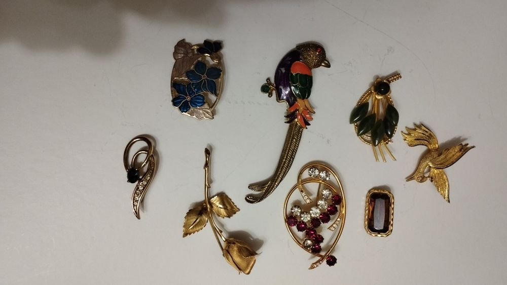 Брошки.Вінтаж .Брошки
