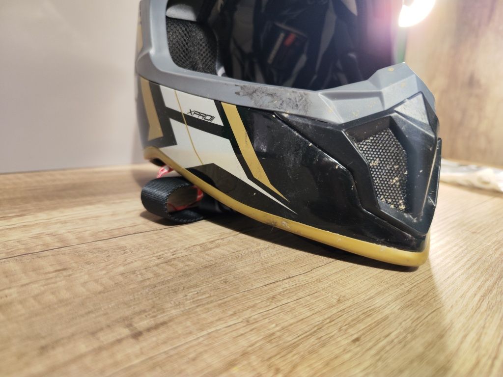 Kask motocrossowy