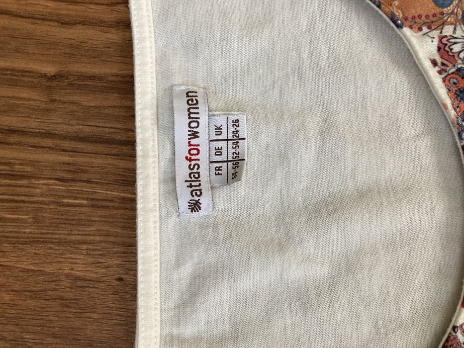 Лот 2 жіночих футболок батального розміру 58-60