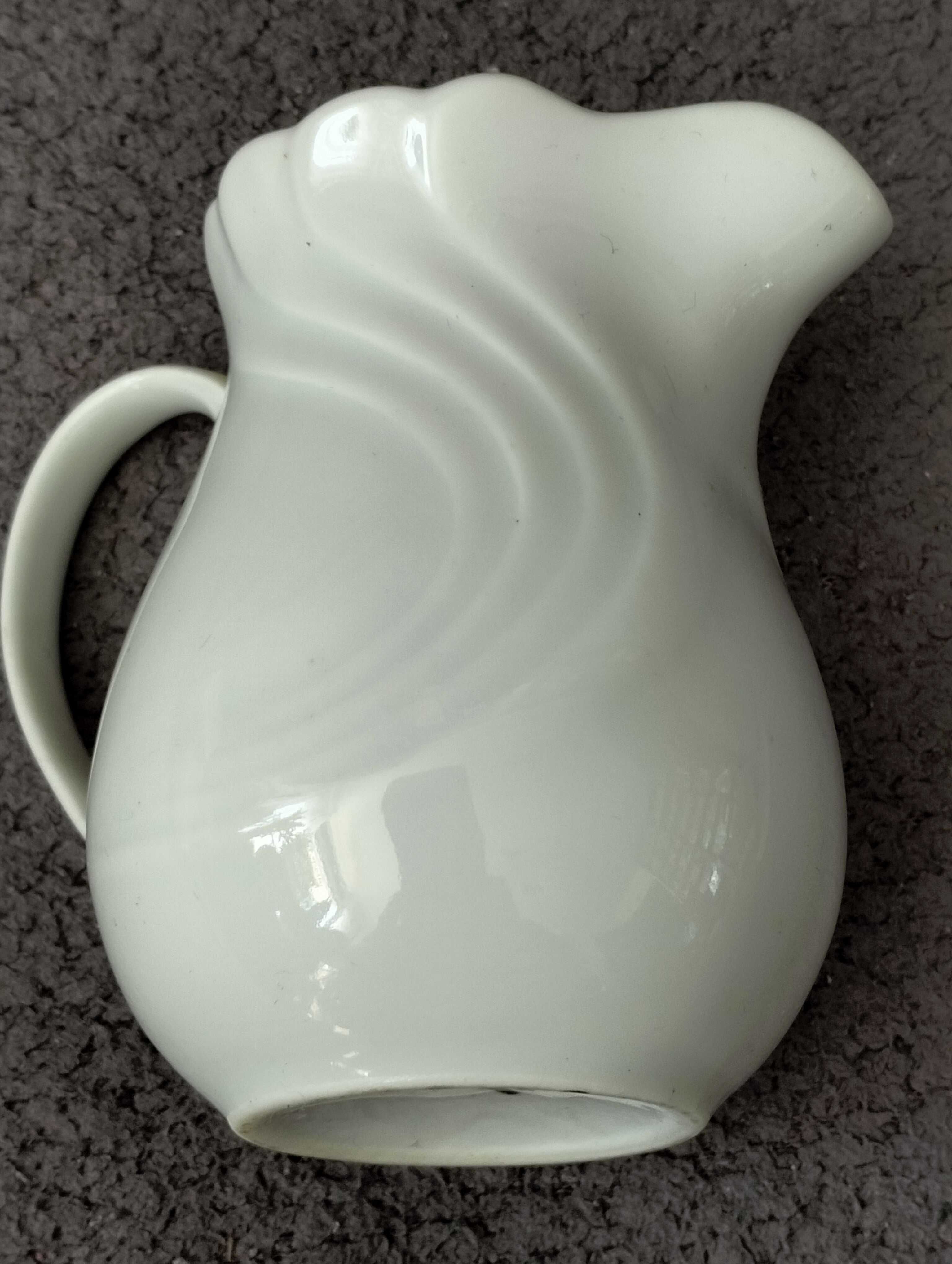 Mlecznik, porcelana, Wałbrzych/Wawel