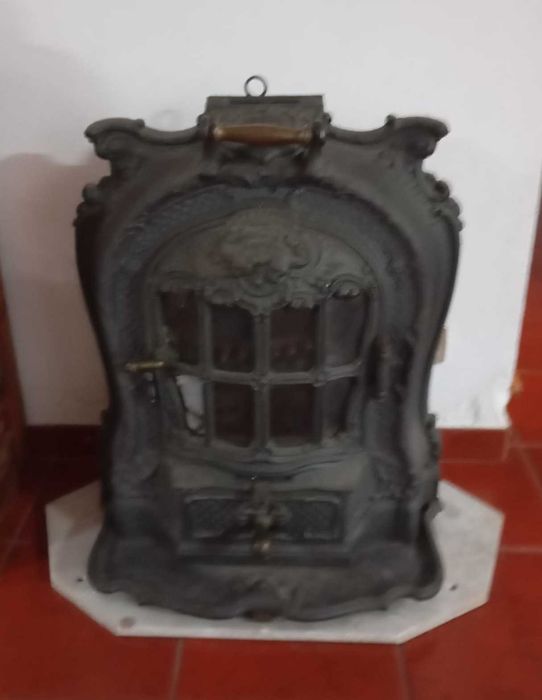 Salamandra antiga a lenha