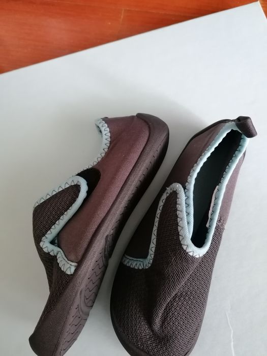 Sapatos de água para criança