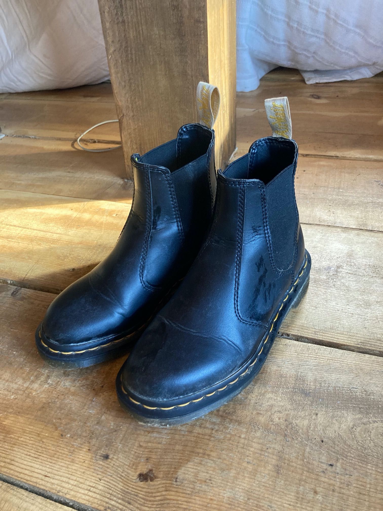 Dr. Martens Vegan 2976 Chelsea Boot