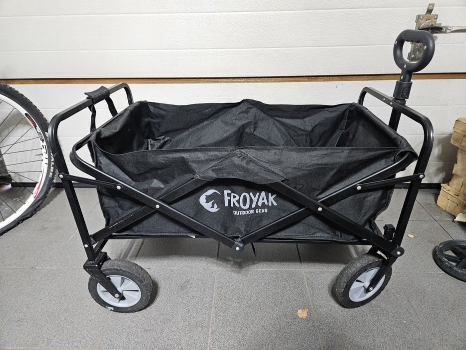 Wózek transportowy na zakupy na działkę