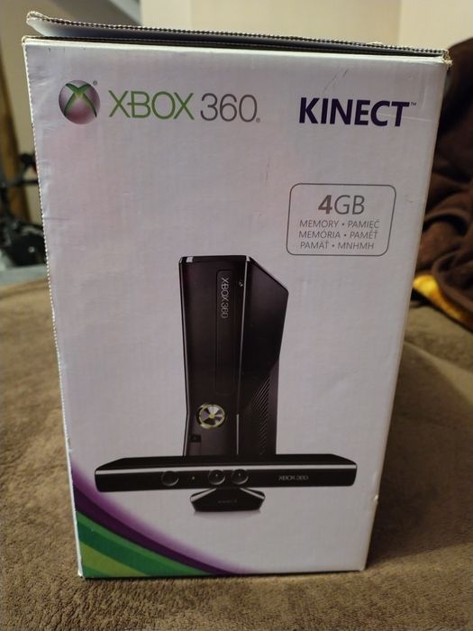 Xbox 360/Kinect/pad/przewody/2 gry/pudło oryginal.