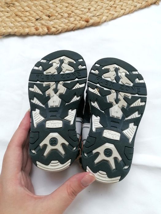 Sandálias Azuis Escuras de Bebé