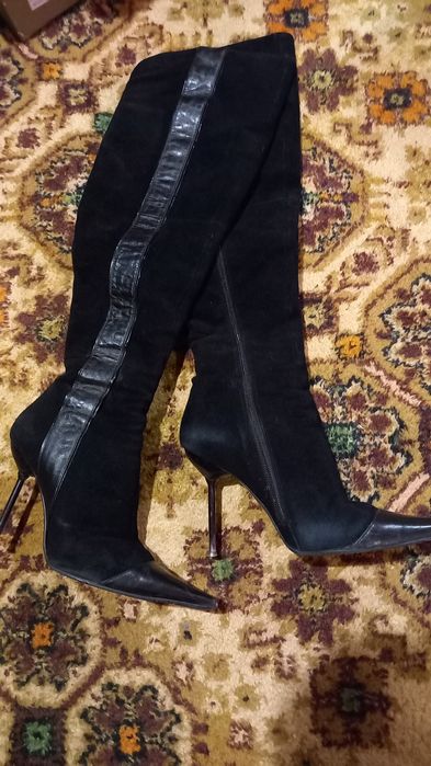 Красивые женские сапожки