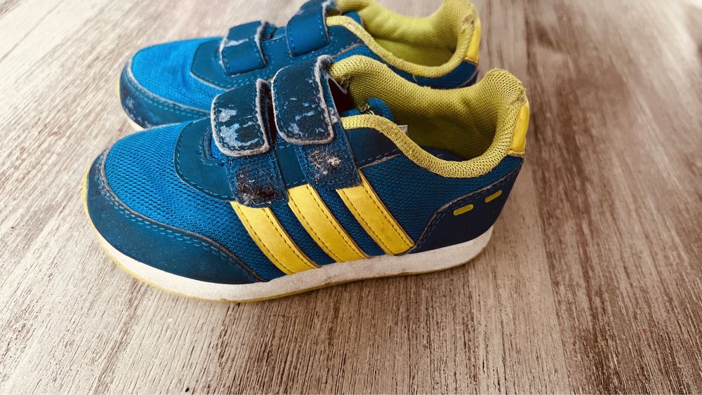 Buty adidas rzepy 23 letnie codzienne