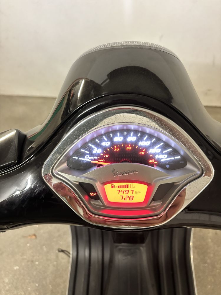 Vendo Vespa 300 GTS