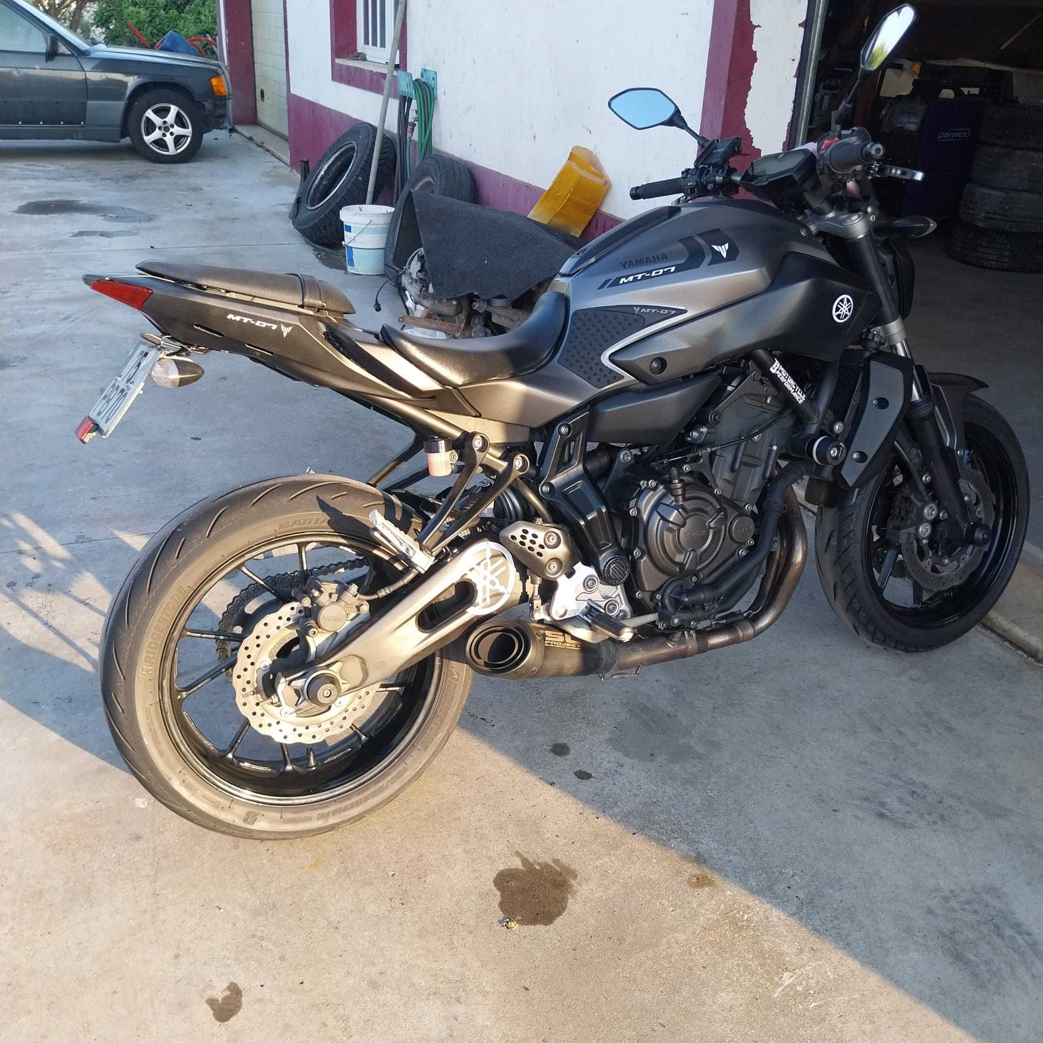 YAMAHA MT 07 - Full Extras (COMPLETAMENTE NOVA)