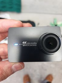 Yi Action 4k kamera mega zestaw 4 baterie obudowy selfie stick!!!