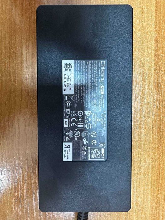 Оригінальний блок живлення від Acer для ноутбуків Acer 330W