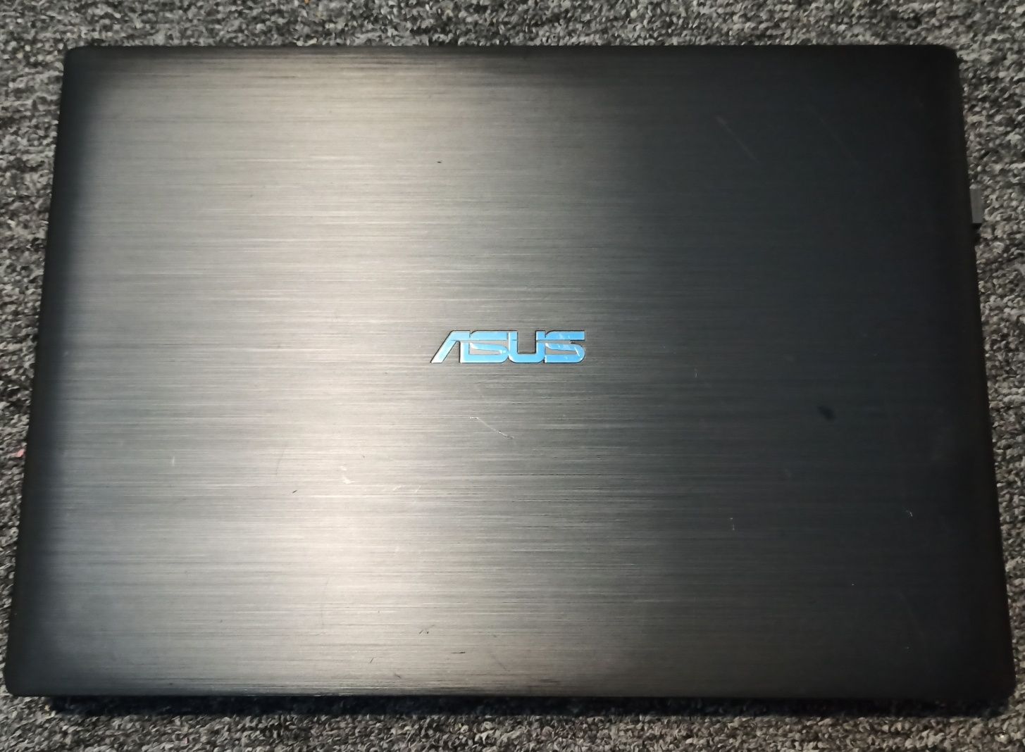 Ноутбук  Asus P2440U 2.7-2.9 GHz, экран 14,  Geforce 940 mx