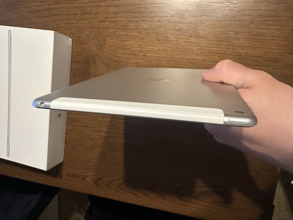 Tablet iPad air 2 wi-fi + cellular 16 GB Silver A1567