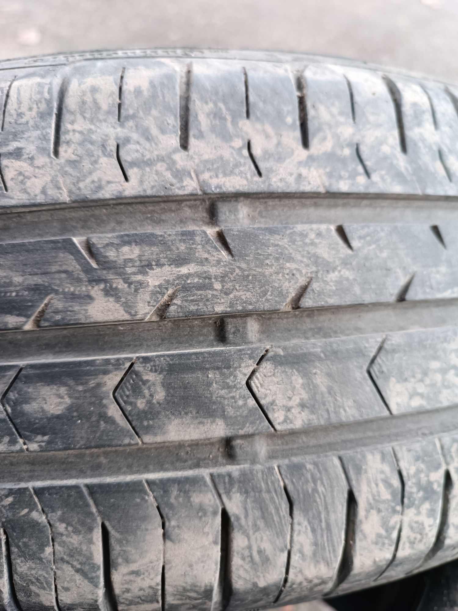 Пара літніх шин  Continental ContiPremiumContact 5 185/65 R15 88H