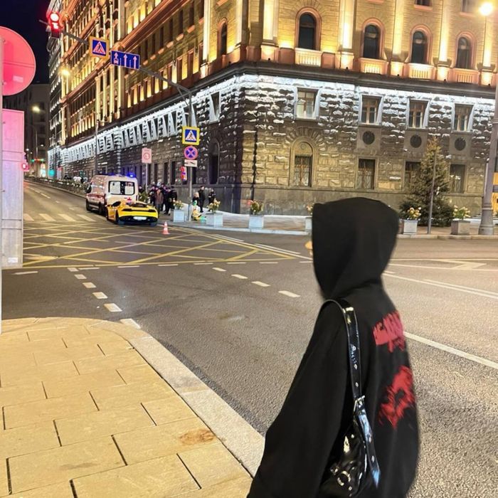 hoodie “viperr propaganda”    vetemets balenciaga