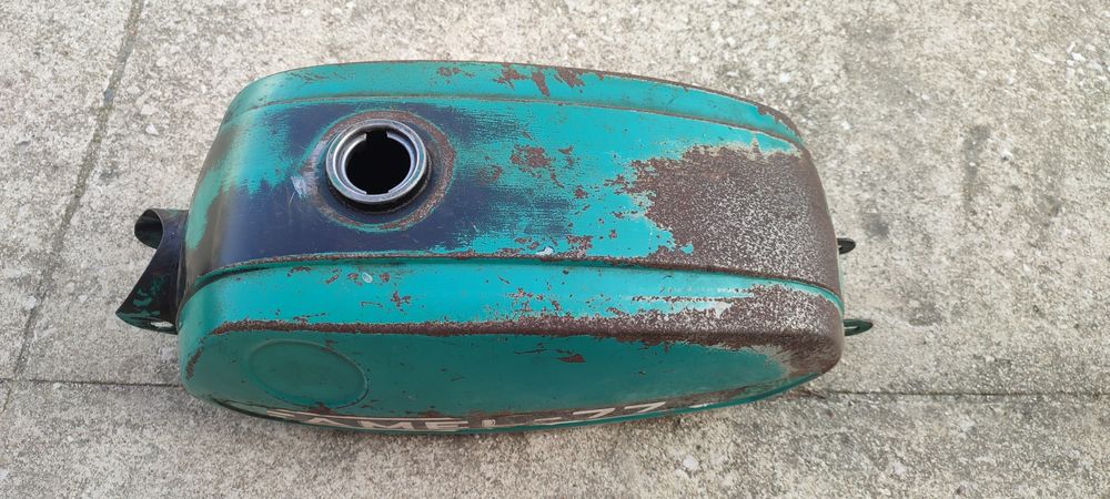 Depósitos e malas motorizadas