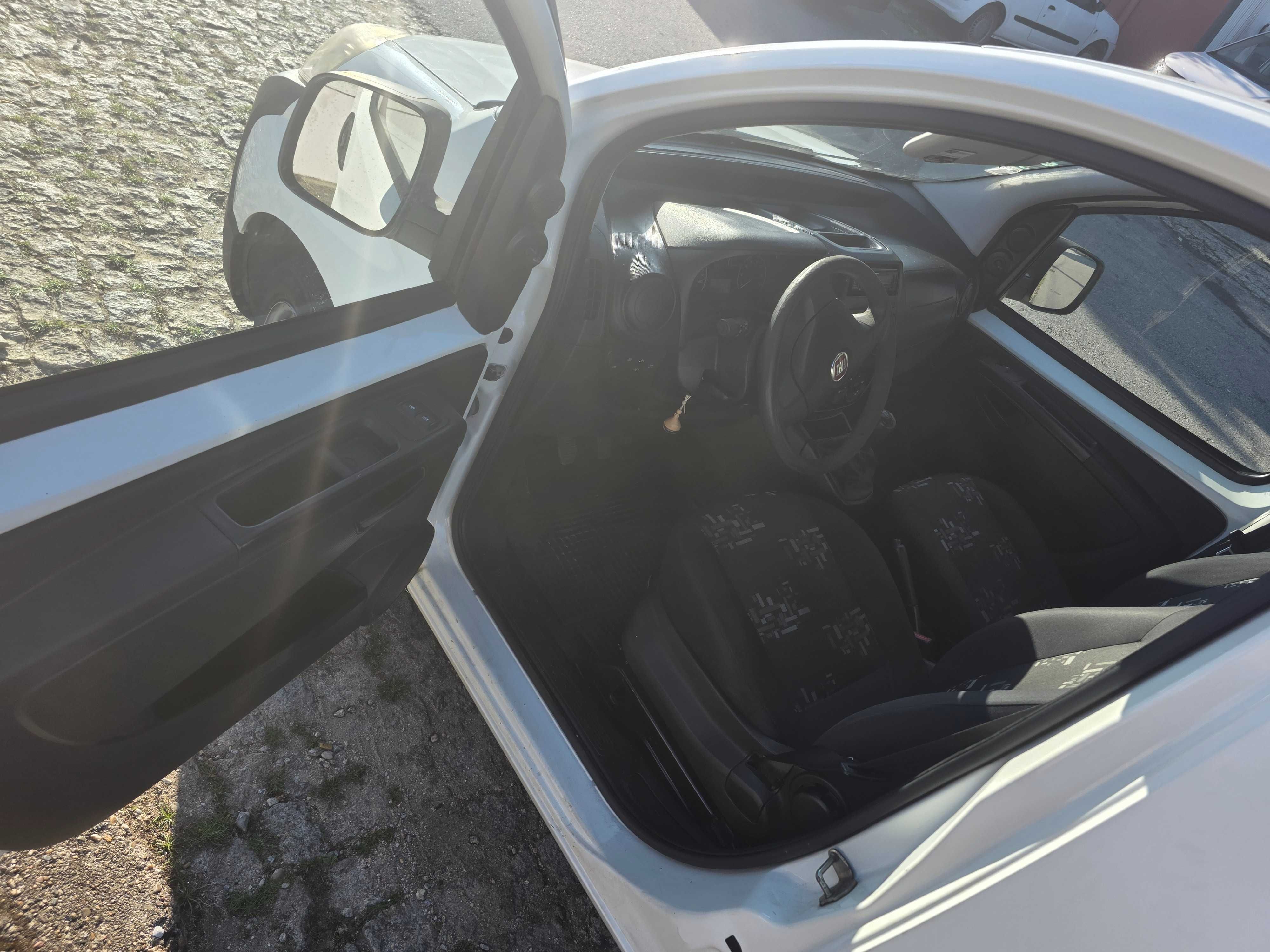Fiat  fiurino  em bom estado