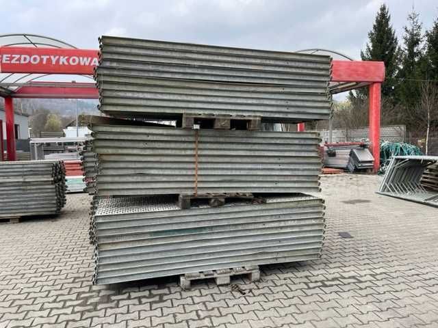 Podesty stalowe 2,5m Bosta