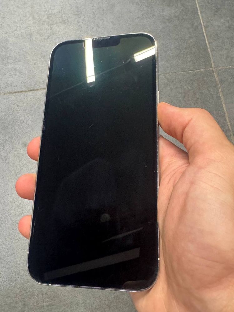 Продам телефон apple iPhone 13 Pro Max 256gb r-sim