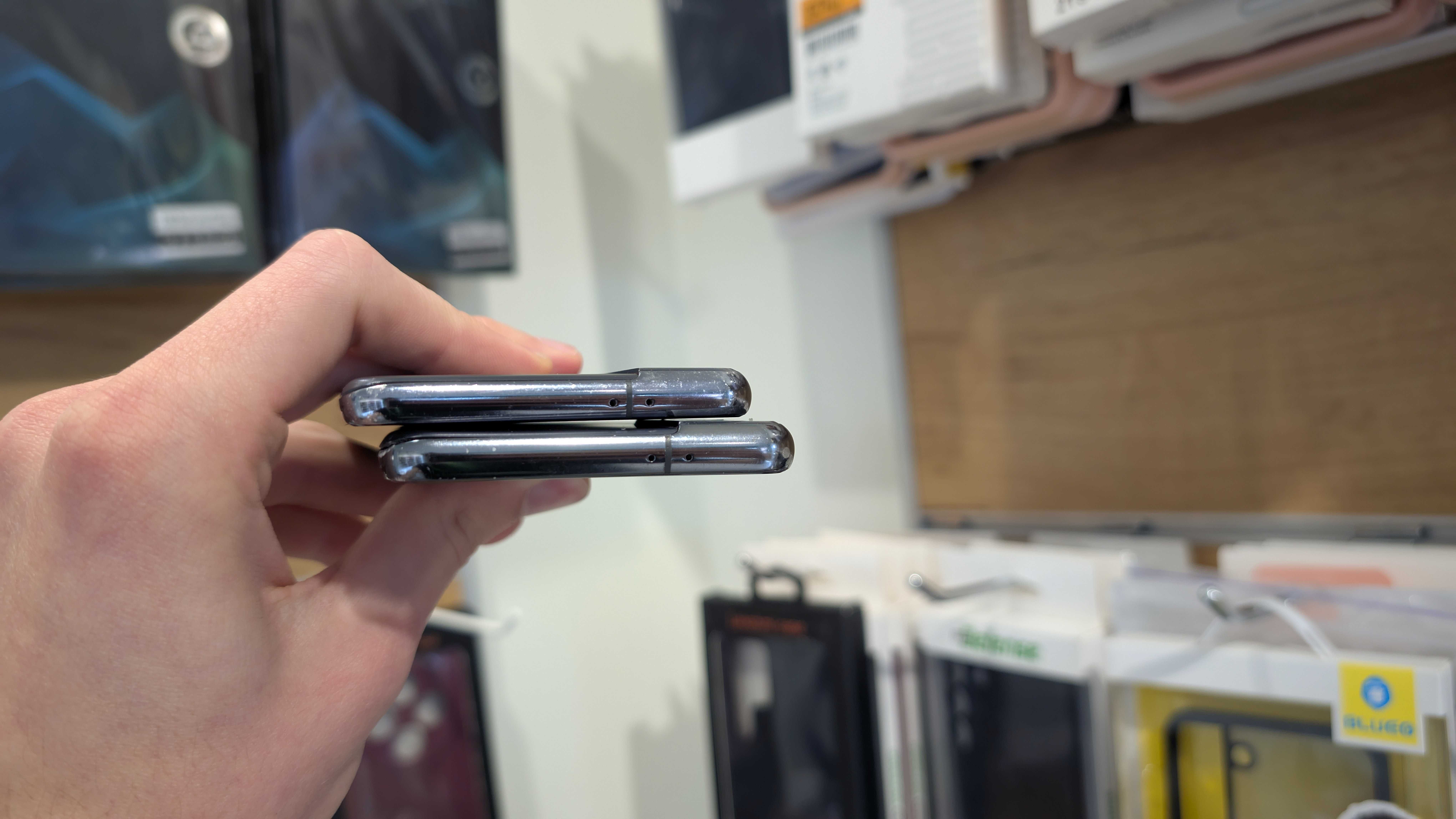 Магазин Samsung Galaxy S21 8/128GB Phantom Gray/Pink/Violet Гарантія