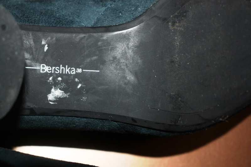 Botas azuis bondi pele de pêssego elásticas da Bershka tamanho 38