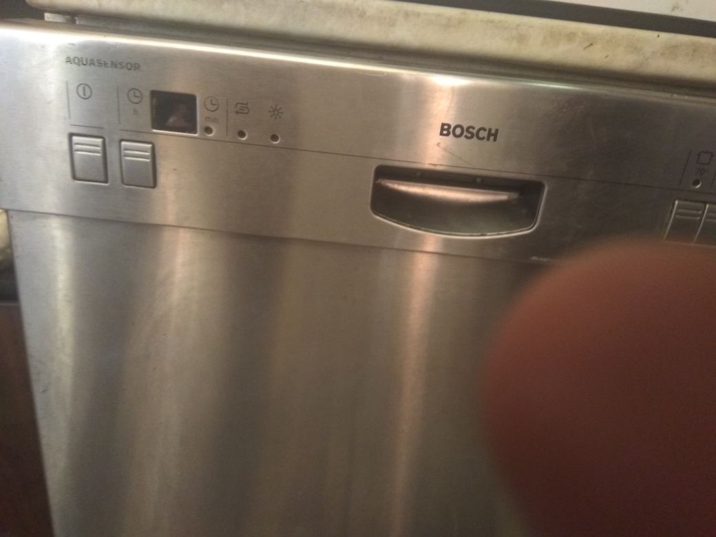 Продам посудомойну машинку Бош привезена закордону.