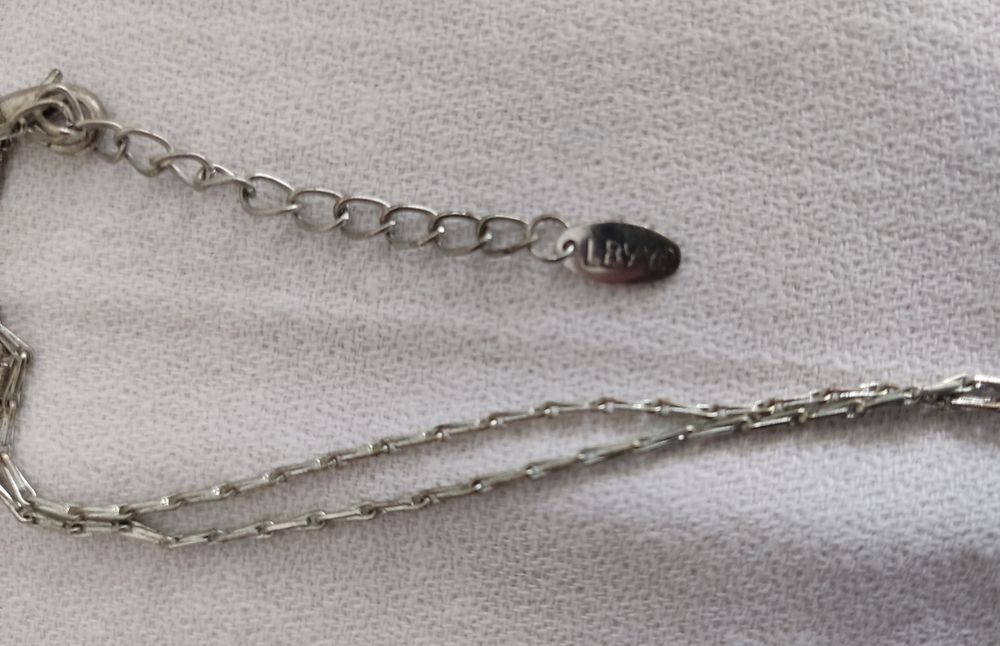 Продам парфюм Vanille Noire от Eves Rocher + подарок