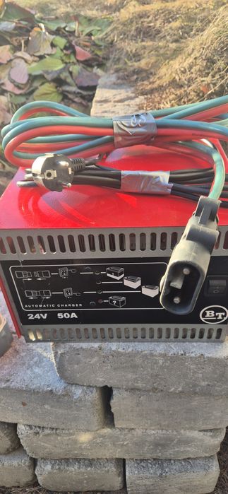 Ładowarka automatyczna 24V 50A