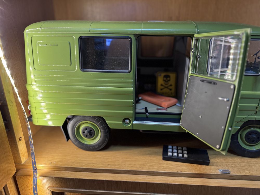 Żuk desgoatini skala 1:8