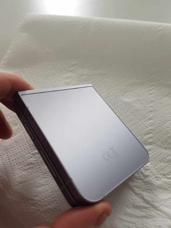 Samsung Flip 6 super