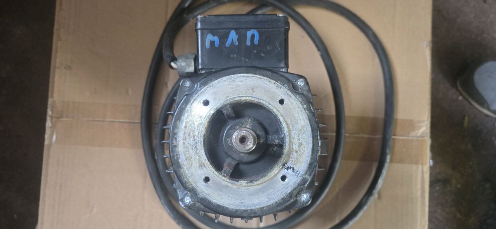 Silnik pompy grundfos 1.1 kw