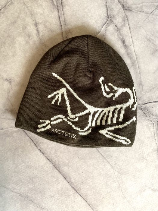 Arcteryx шапка хакі