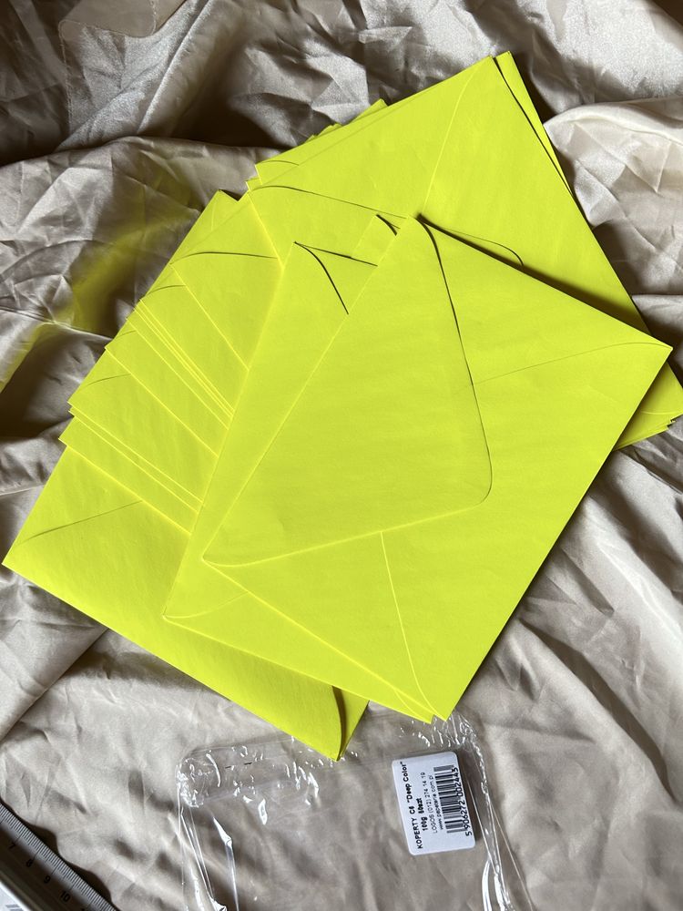 25 szt. Zestaw koperty żółte NEON fluo rozmiar C6