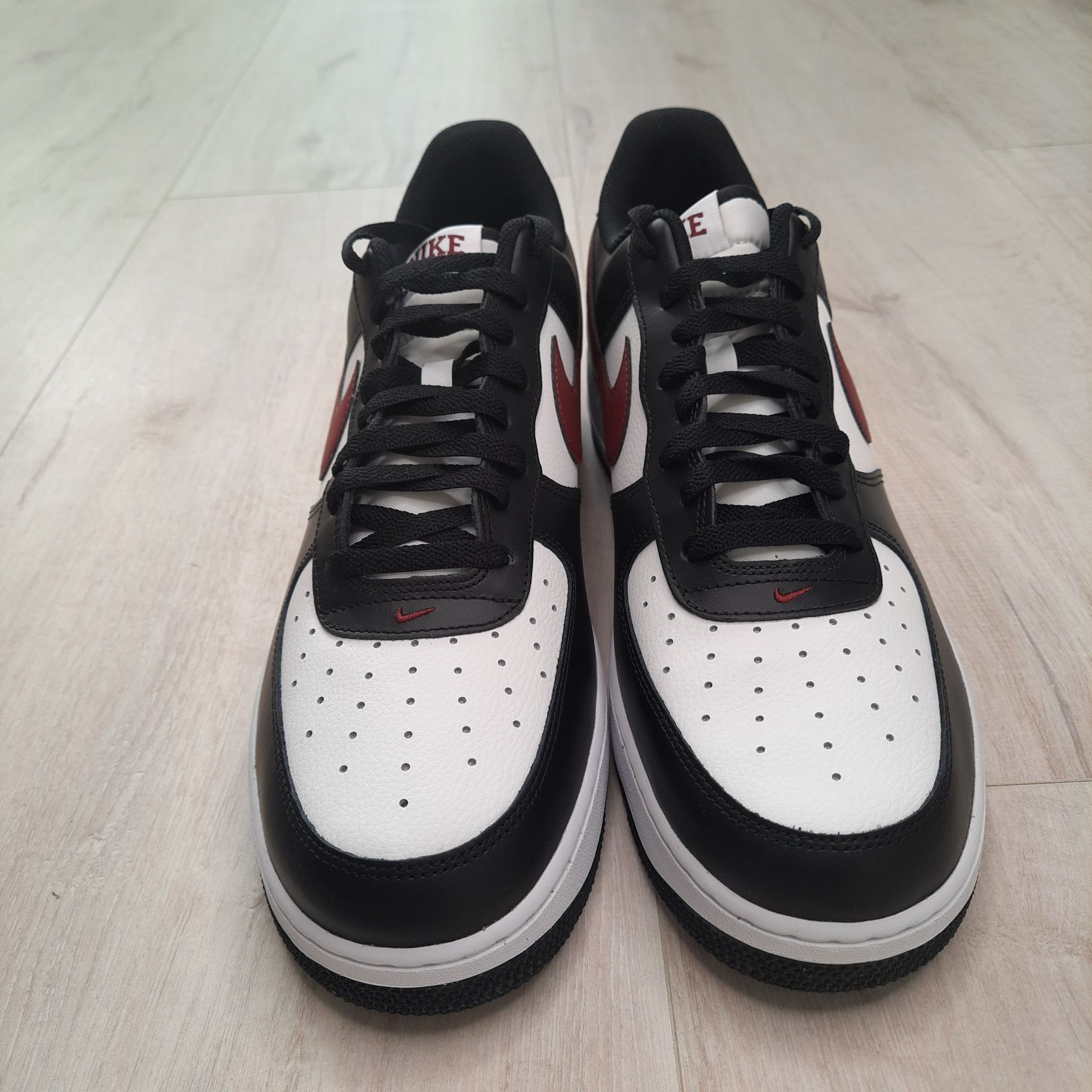 Оригінальні чоловічі кросівки Nike Air Force 1 '07 "Black / Dark Team
