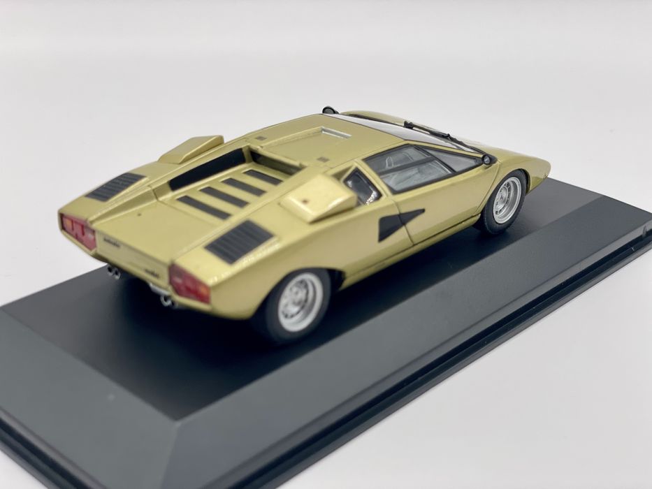 Lamborghini Countach Minichamps