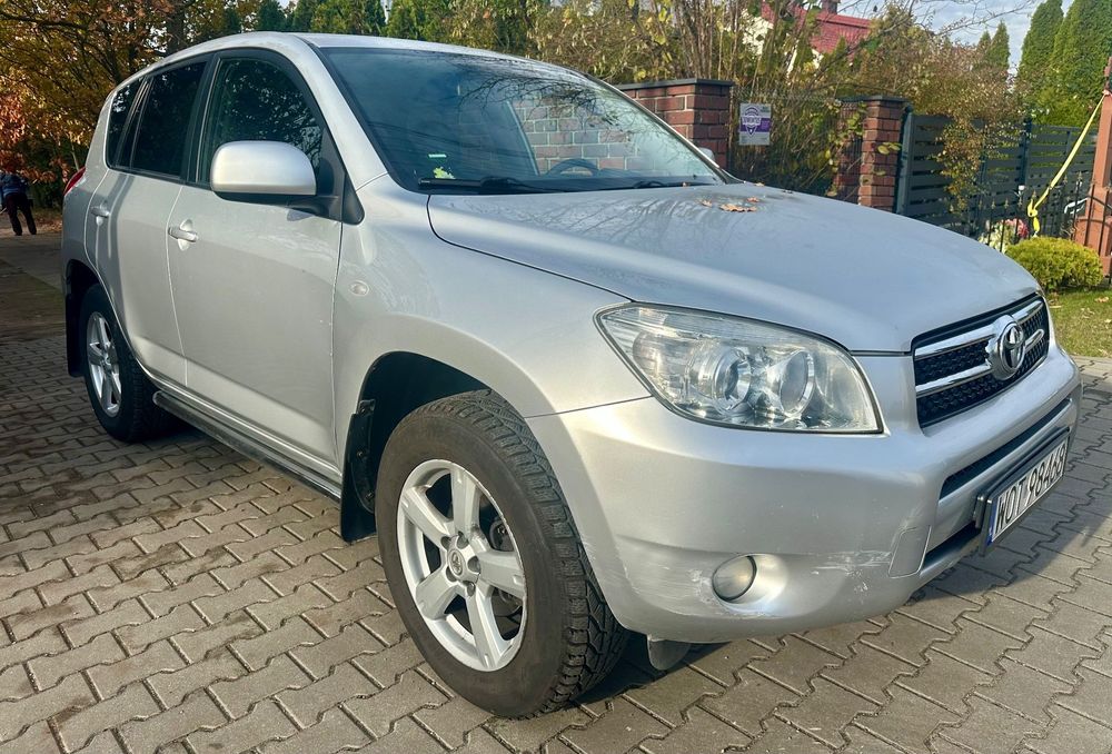 Toyota RAV4 Automat. Benzyna + LPG.