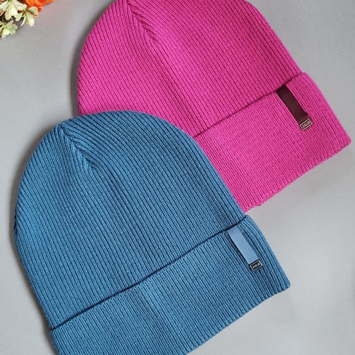 Жіноча трикотажна шапка 370 грн