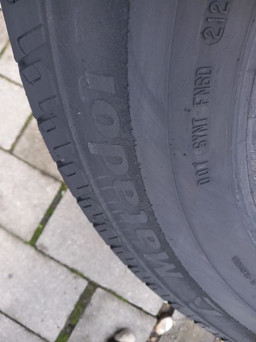 2x Opony Używane Całoroczne 215/70R15C Matador