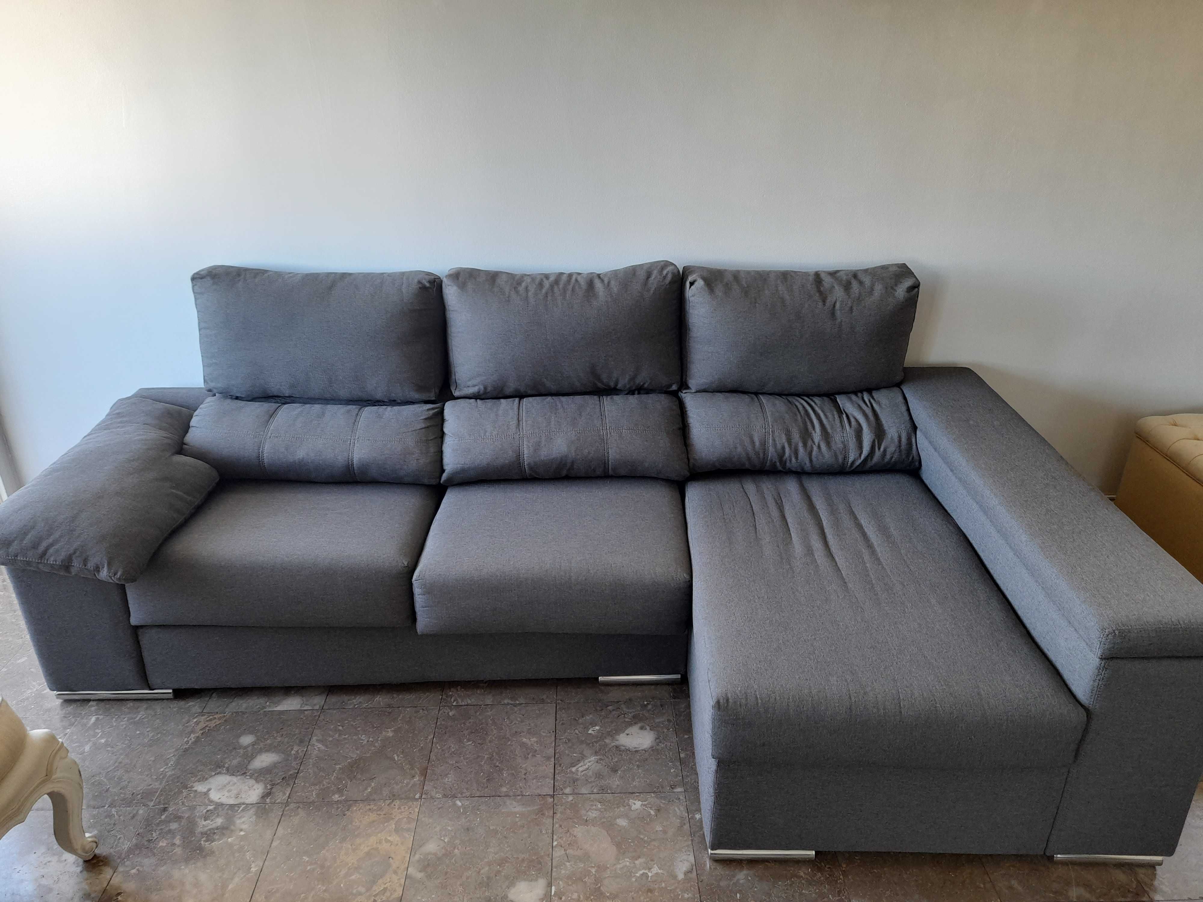 Sofá 3 lugares com chaise longue
