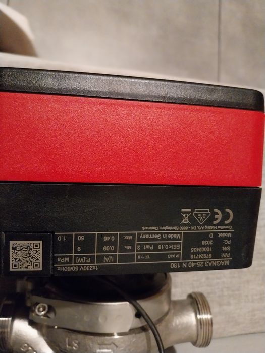 Pompa obiegową  Grundfos magna 3