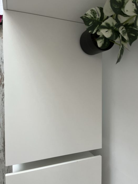 biurka białe dwie sztuki