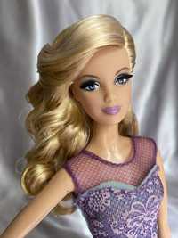 Колекційна Барбі Barbie The Look city shine blue dress.