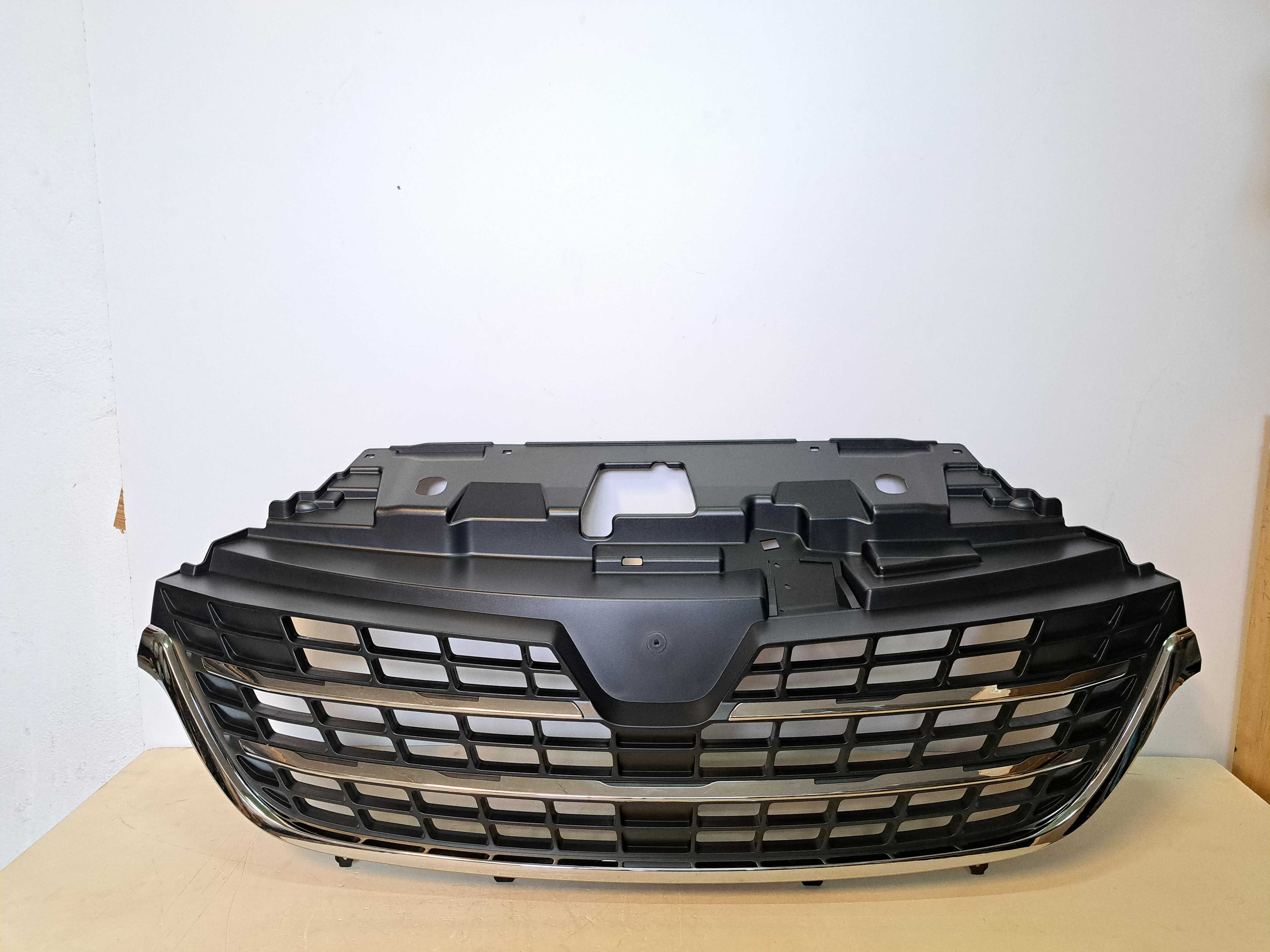 RENAULT TRAFIC III lift atrapa grill