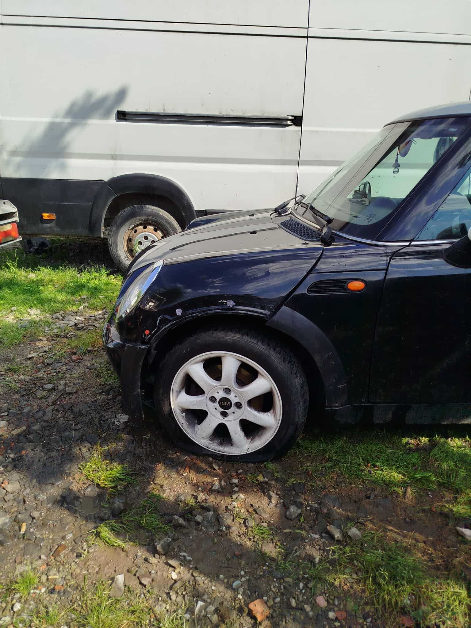 Mini Cooper r50 1.6 na części/całość