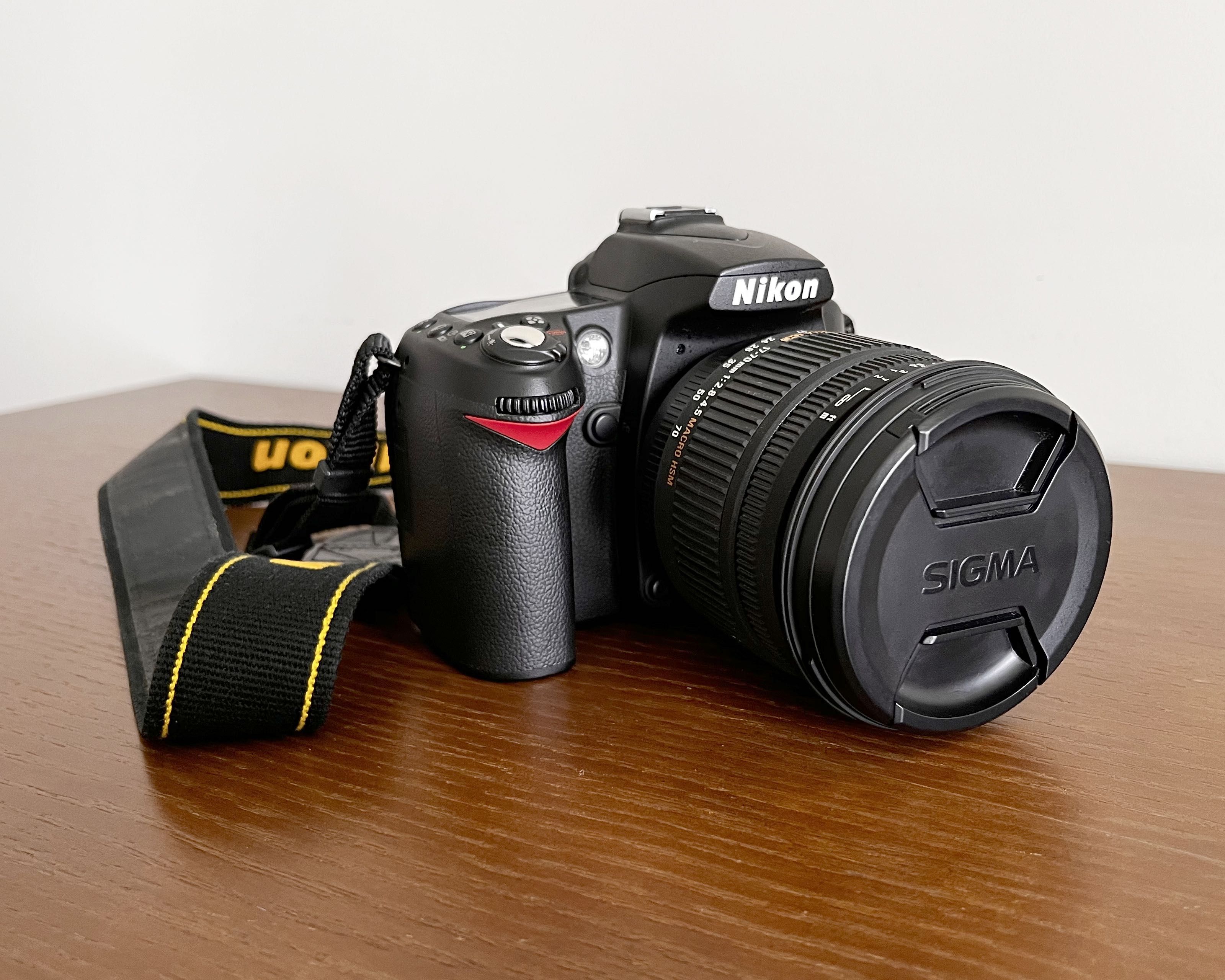 Фотоапарат Nikon D90 + об'єктив, сумка та штатив