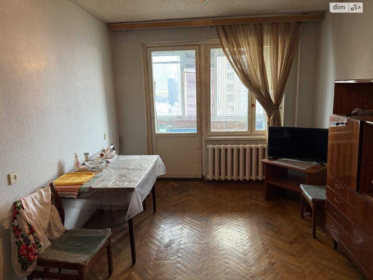 ПРОДАМ 2-х кім квартиру вул. Березняківська, 38