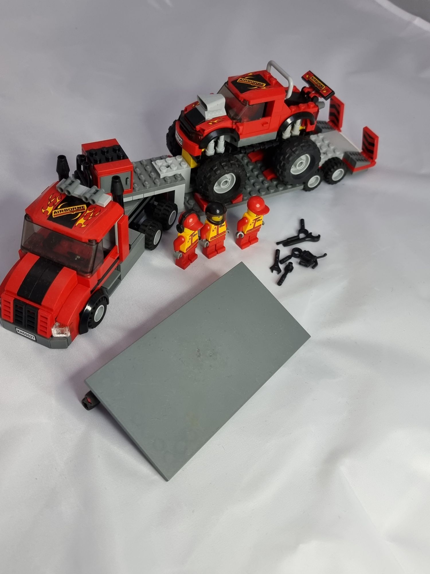 Lego City 60027 Transporter monster trucków