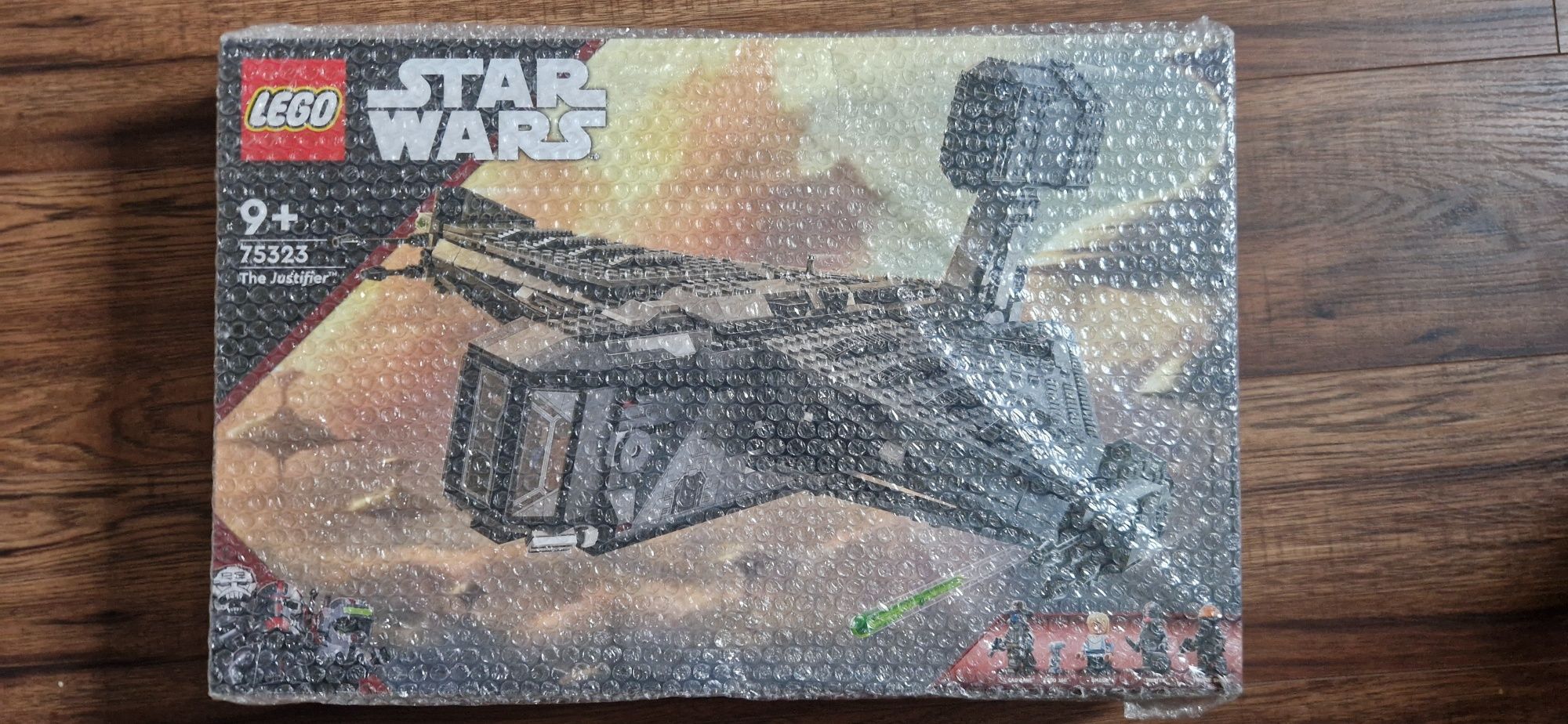 LEGO Star Wars 75323